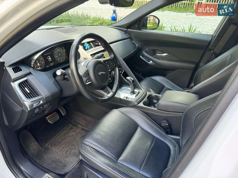 Внедорожник / Кроссовер Jaguar E-Pace 2020 в Черновцах