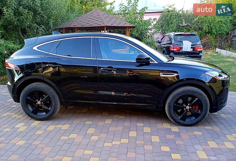 Позашляховик / Кросовер Jaguar E-Pace 2018 в 