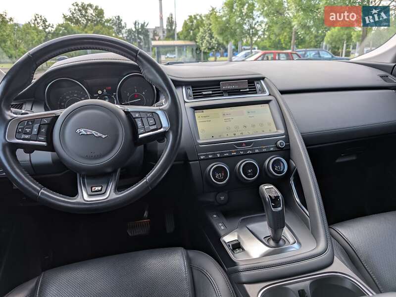 Внедорожник / Кроссовер Jaguar E-Pace 2018 в Киеве