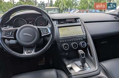 Позашляховик / Кросовер Jaguar E-Pace 2018 в 