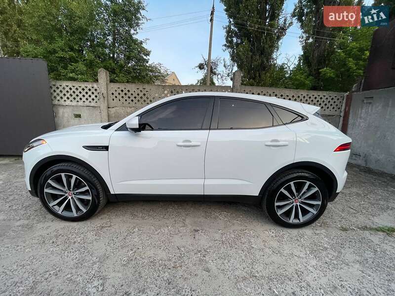 Позашляховик / Кросовер Jaguar E-Pace 2018 в Києві