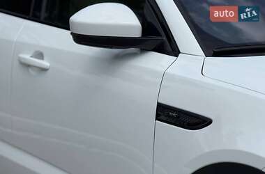 Позашляховик / Кросовер Jaguar E-Pace 2019 в 
