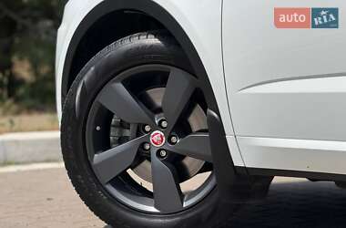 Позашляховик / Кросовер Jaguar E-Pace 2019 в 
