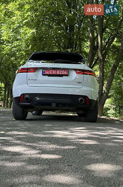 Позашляховик / Кросовер Jaguar E-Pace 2018 в 