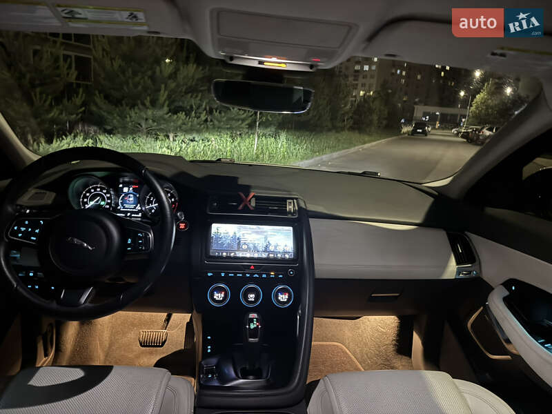 Внедорожник / Кроссовер Jaguar E-Pace 2018 в Хмельницком