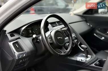 Позашляховик / Кросовер Jaguar E-Pace 2019 в 