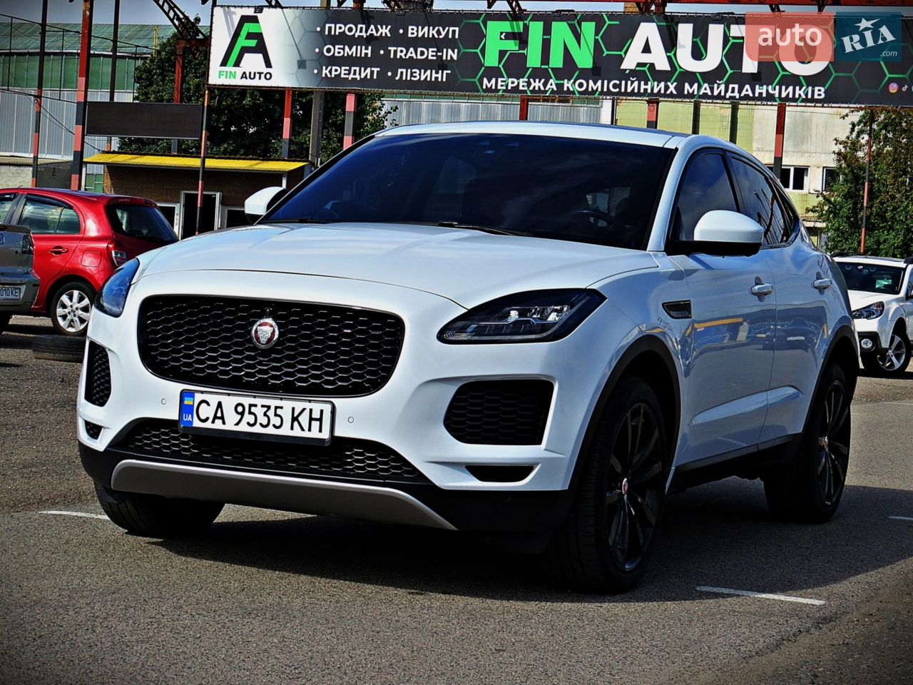 2019 Jaguar E-Pace - мініатюра 15