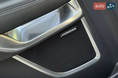 Внедорожник / Кроссовер Jaguar E-Pace 2019 в 