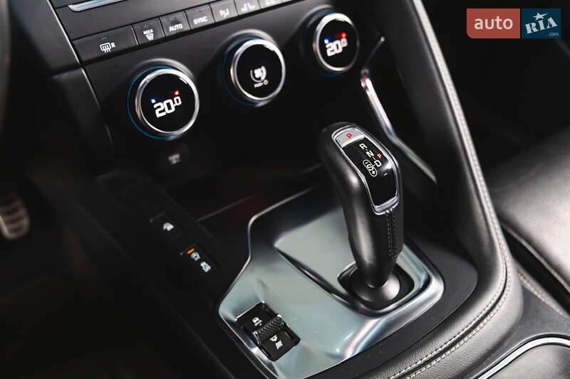 Внедорожник / Кроссовер Jaguar E-Pace 2018 в Одессе