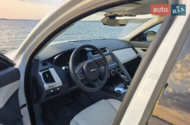 Позашляховик / Кросовер Jaguar E-Pace 2019 в 