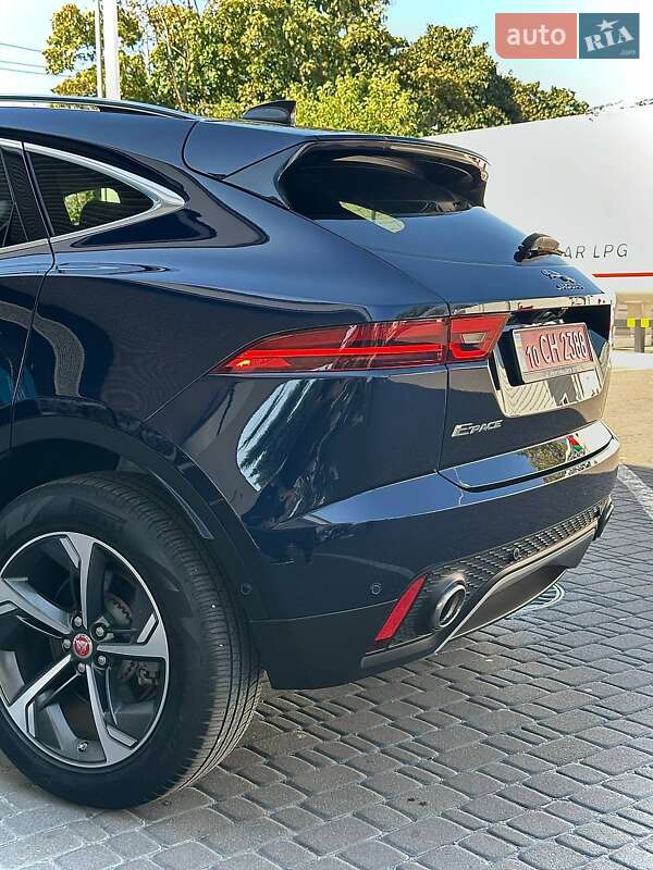 Позашляховик / Кросовер Jaguar E-Pace 2021 в Києві