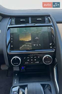 Внедорожник / Кроссовер Jaguar E-Pace 2021 в 