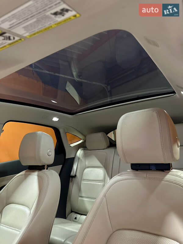 Внедорожник / Кроссовер Jaguar E-Pace 2019 в Харькове фото 23 Внедорожник / Кроссовер Jaguar E-Pace 2019 в Харькове