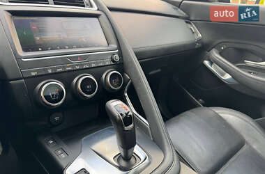 Внедорожник / Кроссовер Jaguar E-Pace 2018 в 