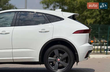Внедорожник / Кроссовер Jaguar E-Pace 2019 в 