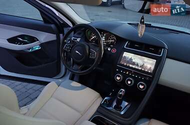 Позашляховик / Кросовер Jaguar E-Pace 2019 в 