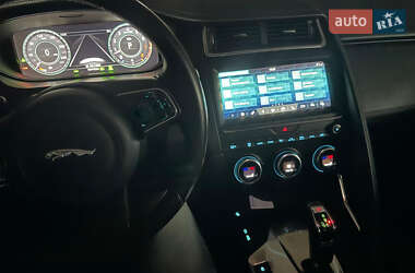 Внедорожник / Кроссовер Jaguar E-Pace 2018 в 