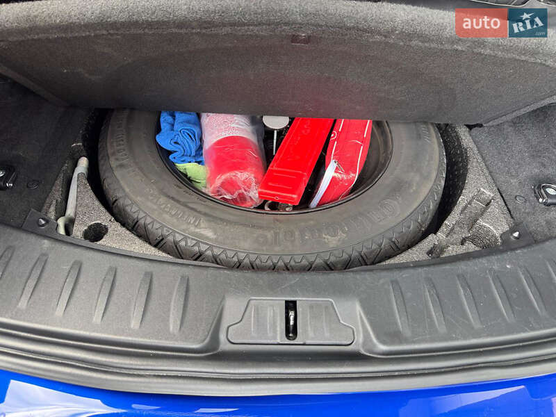 Внедорожник / Кроссовер Jaguar E-Pace 2018 в Киеве фото 33 Внедорожник / Кроссовер Jaguar E-Pace 2018 в Киеве