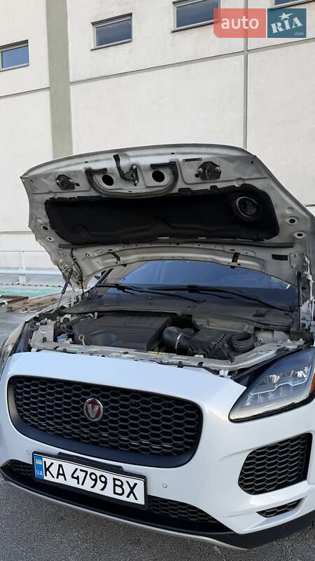 Позашляховик / Кросовер Jaguar E-Pace 2017 в Києві