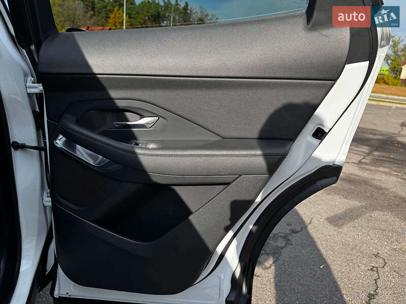 Позашляховик / Кросовер Jaguar E-Pace 2019 в Києві фото 27 Позашляховик / Кросовер Jaguar E-Pace 2019 в Києві
