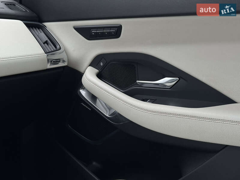 Позашляховик / Кросовер Jaguar E-Pace 2019 в Києві