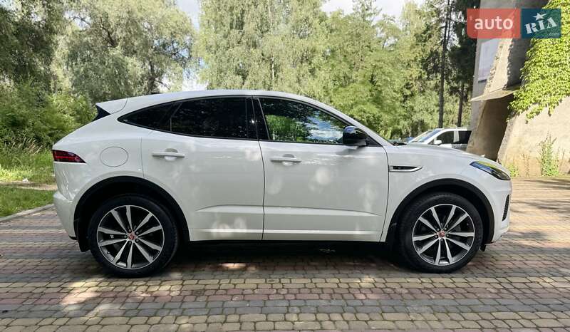 Позашляховик / Кросовер Jaguar E-Pace 2020 в Чернівцях
