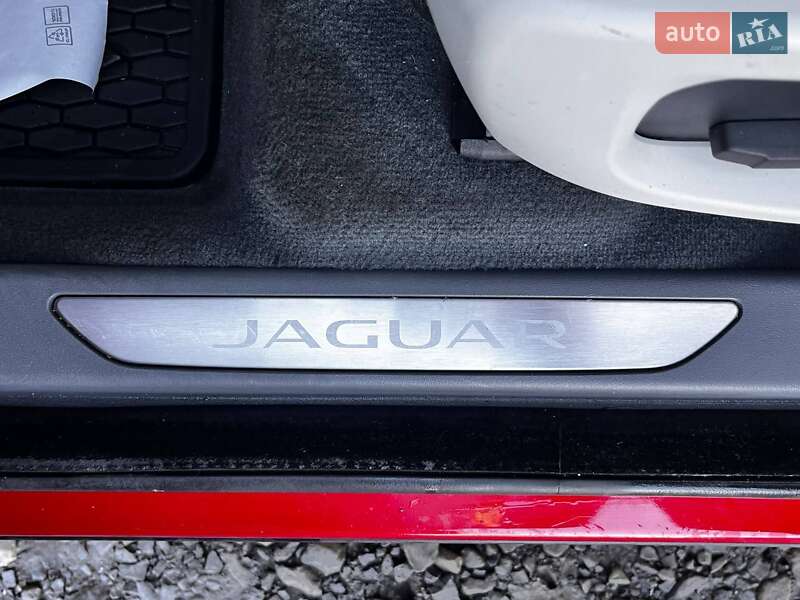 Внедорожник / Кроссовер Jaguar E-Pace 2018 в Луцке фото 37 Внедорожник / Кроссовер Jaguar E-Pace 2018 в Луцке