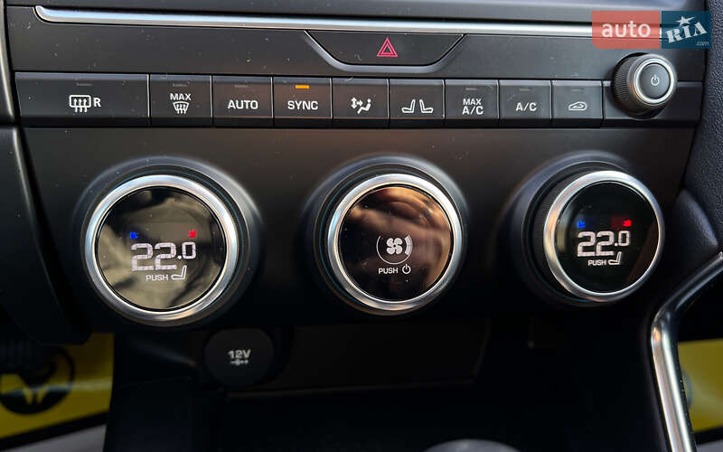 Внедорожник / Кроссовер Jaguar E-Pace 2018 в Львове фото 15 Внедорожник / Кроссовер Jaguar E-Pace 2018 в Львове