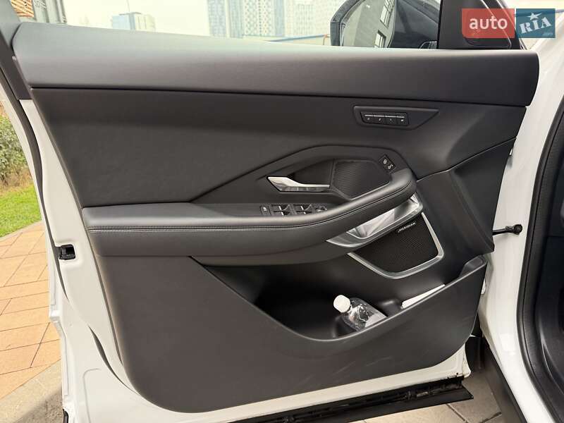 Внедорожник / Кроссовер Jaguar E-Pace 2020 в Киеве