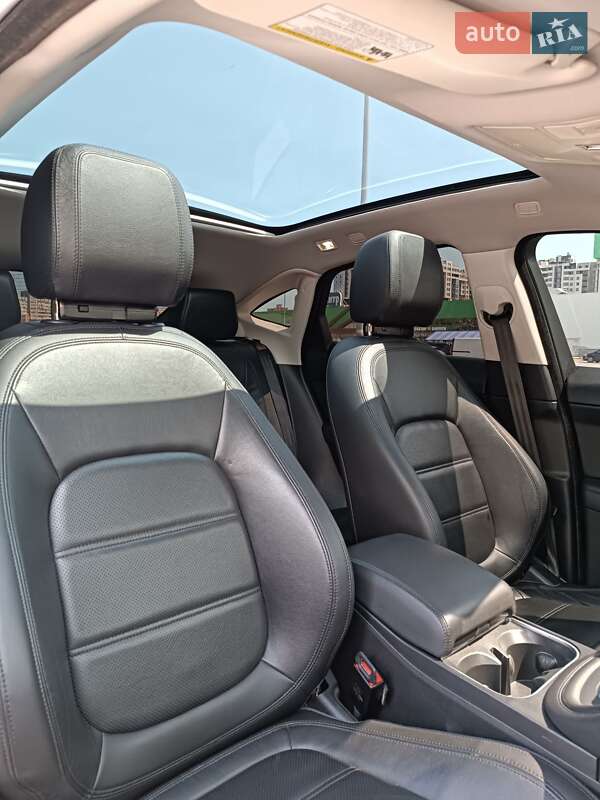 Внедорожник / Кроссовер Jaguar E-Pace 2018 в Одессе
