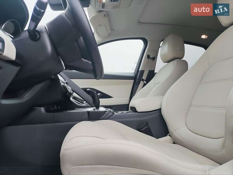 Внедорожник / Кроссовер Jaguar E-Pace 2019 в Львове фото 18 Внедорожник / Кроссовер Jaguar E-Pace 2019 в Львове