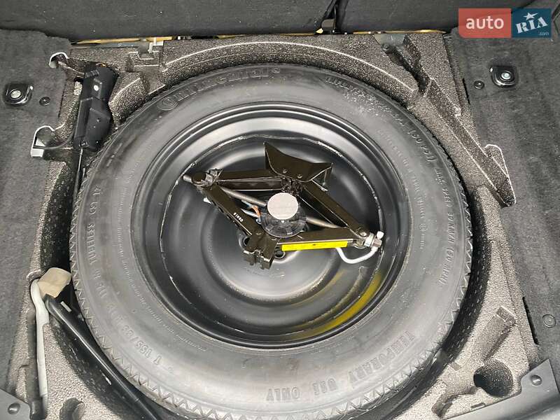 Внедорожник / Кроссовер Jaguar E-Pace 2018 в Киеве фото 23 Внедорожник / Кроссовер Jaguar E-Pace 2018 в Киеве