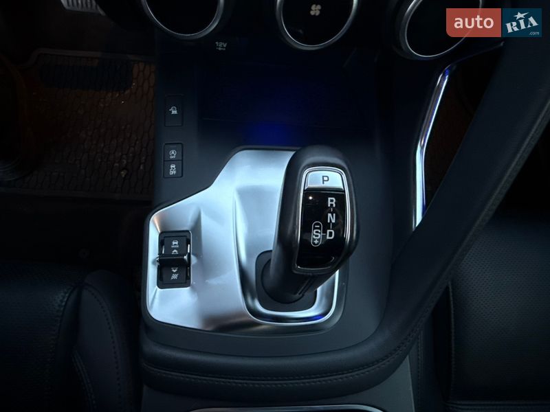 Внедорожник / Кроссовер Jaguar E-Pace 2019 в Киеве