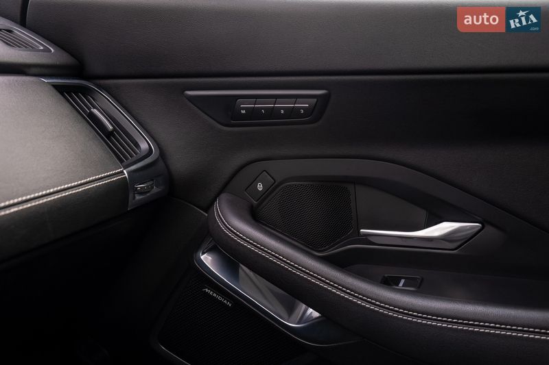 Внедорожник / Кроссовер Jaguar E-Pace 2019 в Ирпене