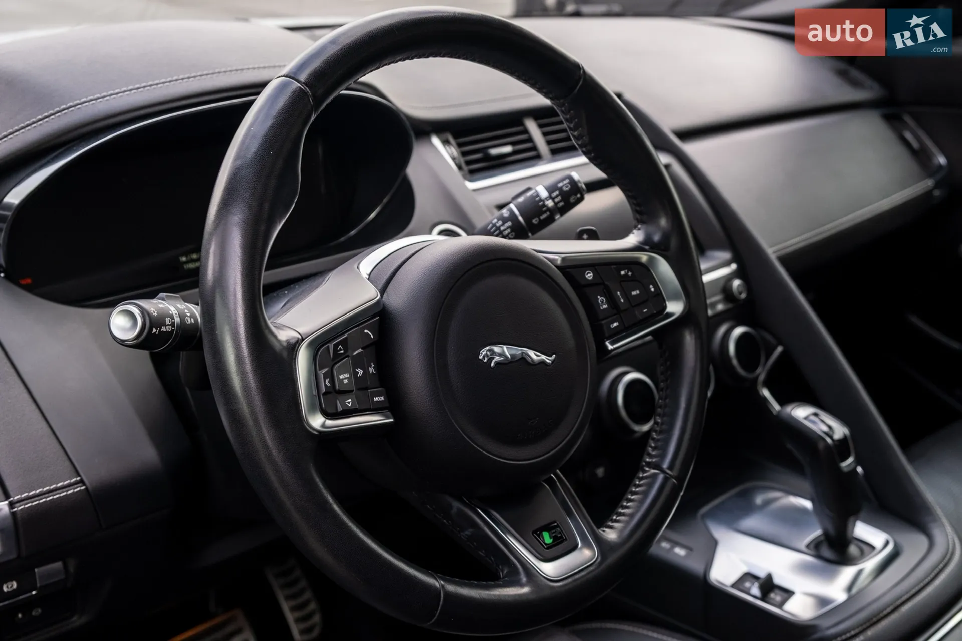 2019 Jaguar E-Pace - мініатюра 24