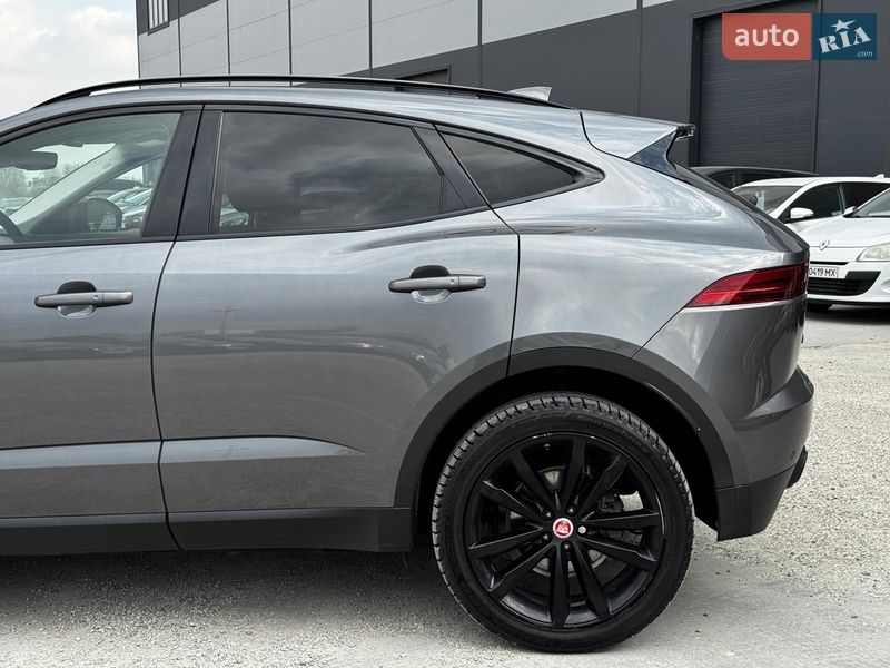 Позашляховик / Кросовер Jaguar E-Pace 2018 в Львові
