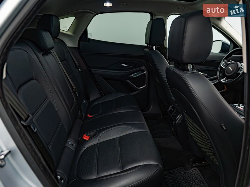 Внедорожник / Кроссовер Jaguar E-Pace 2019 в Киеве