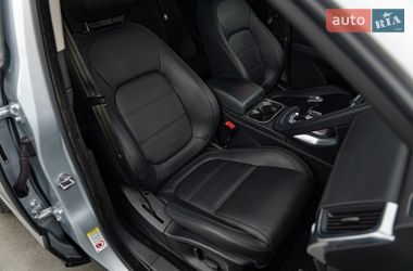 Внедорожник / Кроссовер Jaguar E-Pace 2019 в Киеве