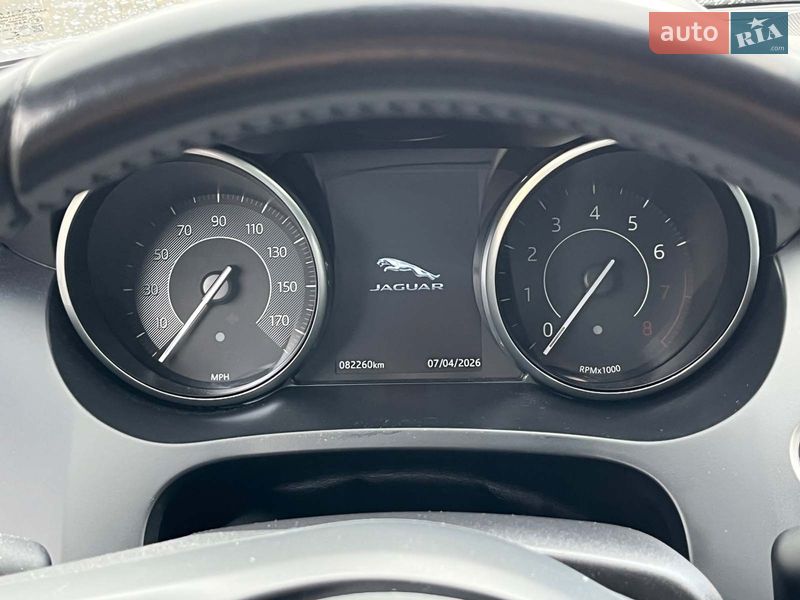 Внедорожник / Кроссовер Jaguar E-Pace 2017 в Киеве