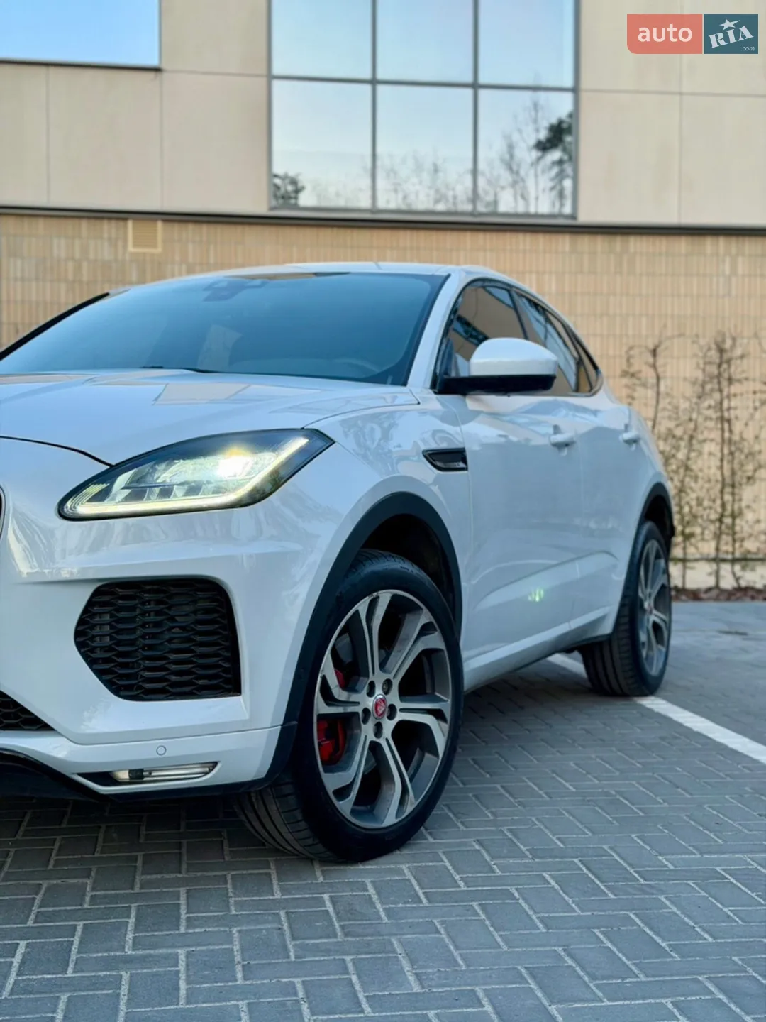 2018 Jaguar E-Pace - мініатюра 5