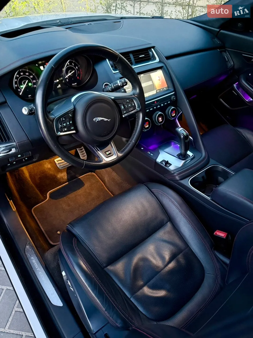 2018 Jaguar E-Pace - мініатюра 11