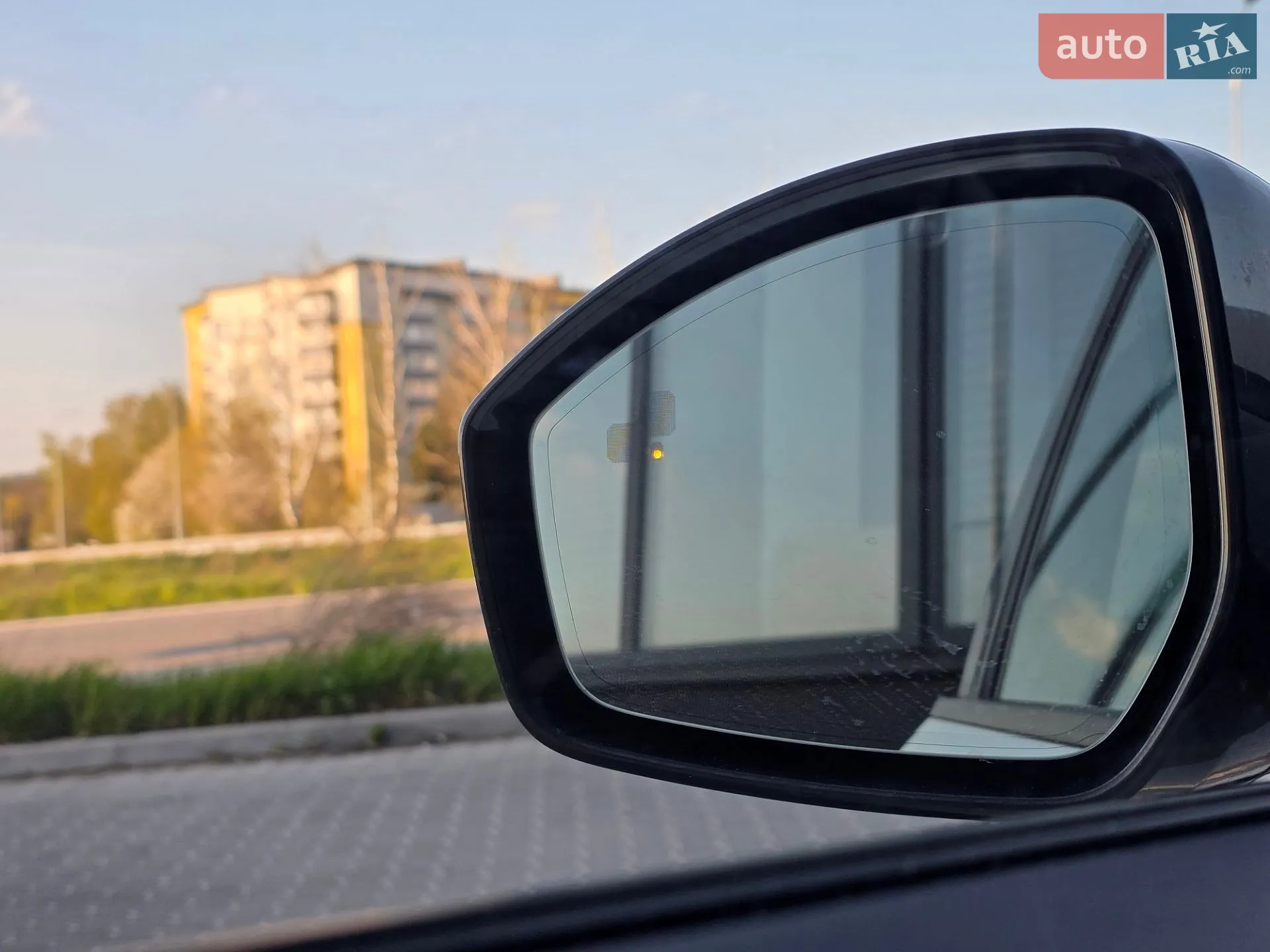2019 Jaguar E-Pace - мініатюра 23