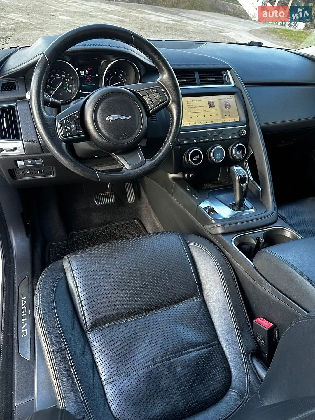 2019 Jaguar E-Pace - мініатюра 13