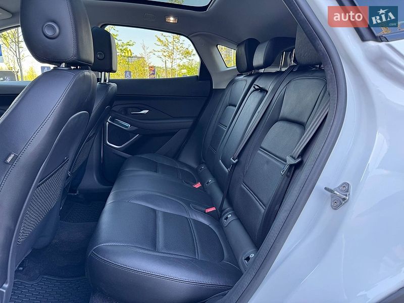 Внедорожник / Кроссовер Jaguar E-Pace 2020 в Киеве