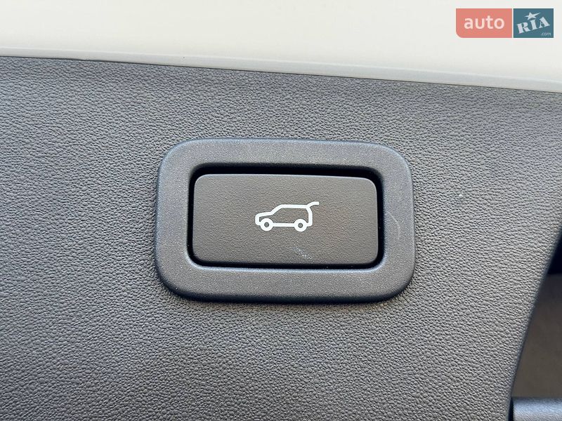 Внедорожник / Кроссовер Jaguar E-Pace 2020 в Киеве