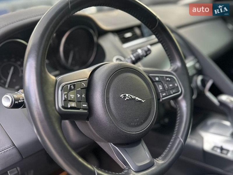Внедорожник / Кроссовер Jaguar E-Pace 2018 в Киеве