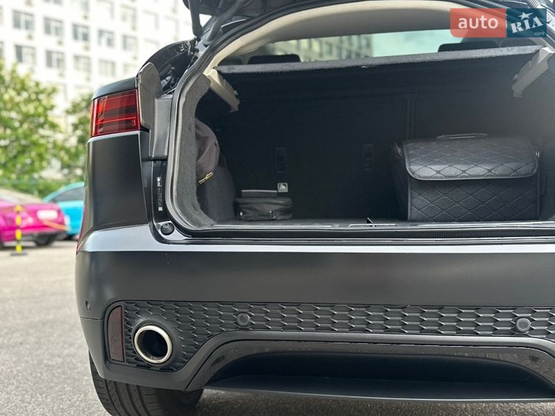 Внедорожник / Кроссовер Jaguar E-Pace 2018 в Киеве