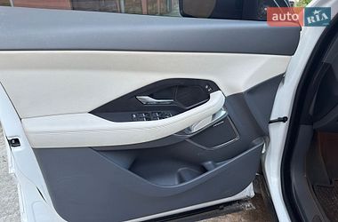 Позашляховик / Кросовер Jaguar E-Pace 2019 в Івано-Франківську