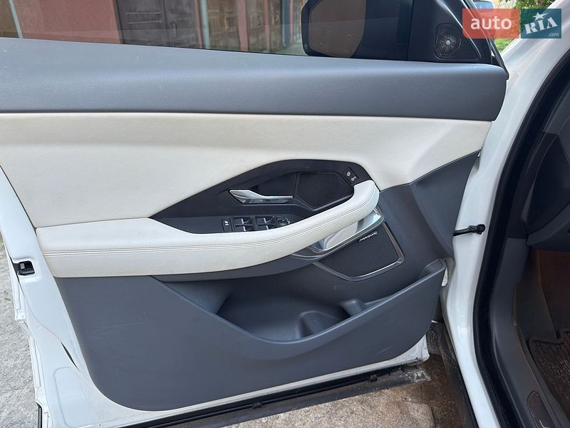 Позашляховик / Кросовер Jaguar E-Pace 2019 в Івано-Франківську