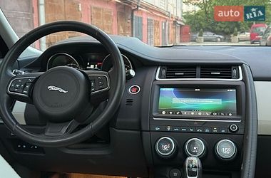 Позашляховик / Кросовер Jaguar E-Pace 2019 в Івано-Франківську